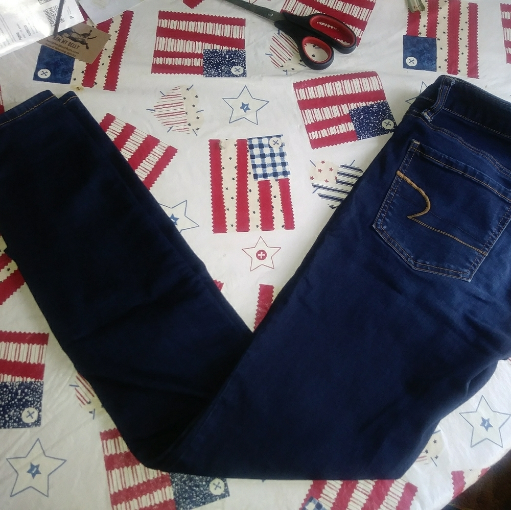American eagle jeans woman size 8 dark denim